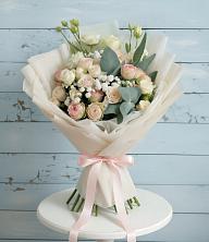Букет цветов из:  Розы и Лизиантусы в Никологоры