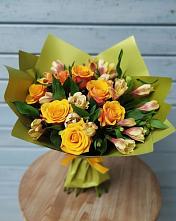 Букет цветов из:  Альстромерии и Розы в Никологоры