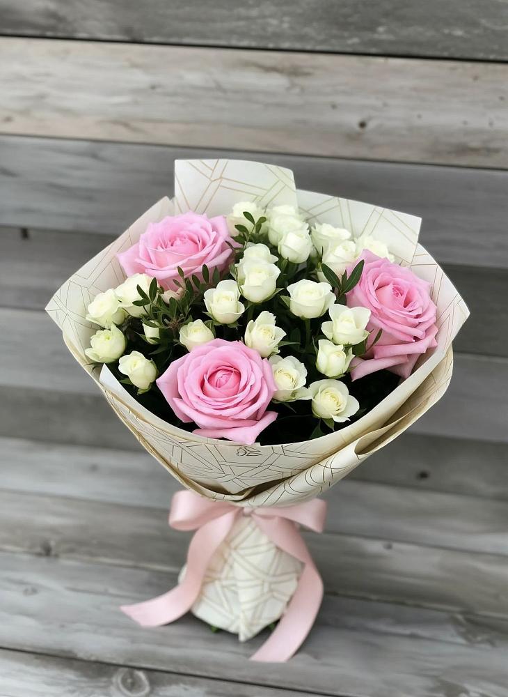 Букет цветов из: Розы в Никологоры