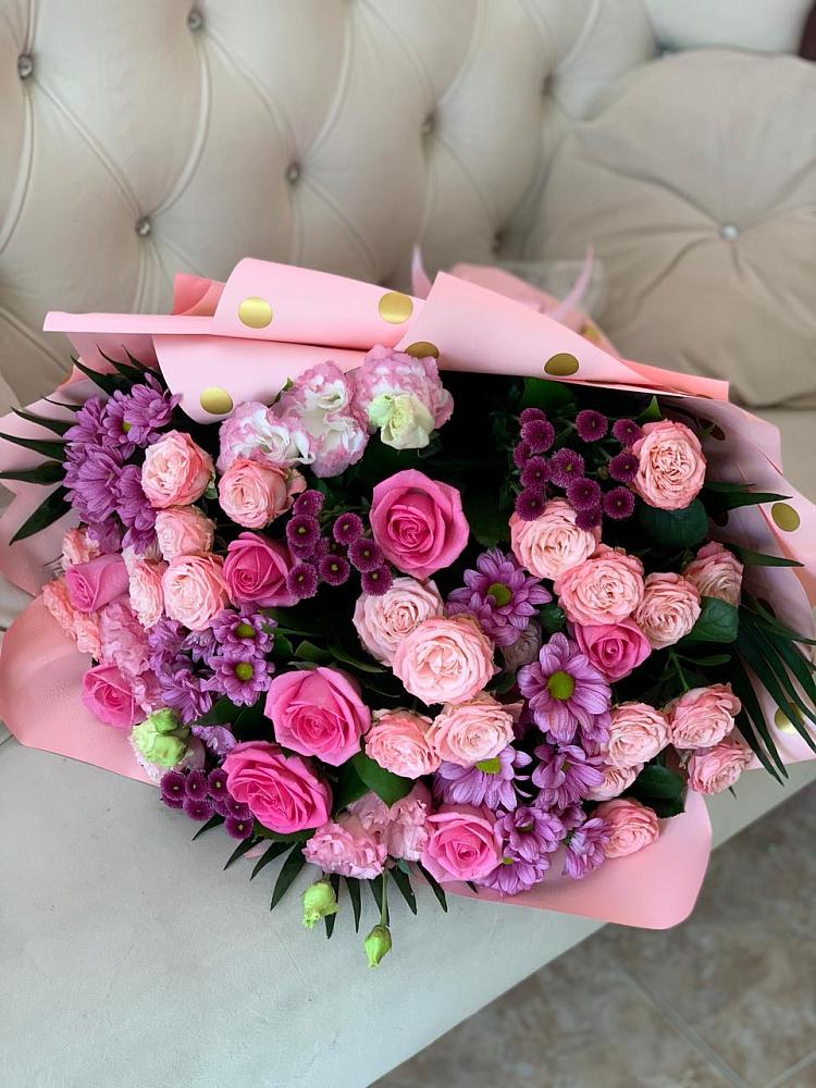 Букет цветов из: Хризантемы, Розы и Лизиантусы в Никологоры