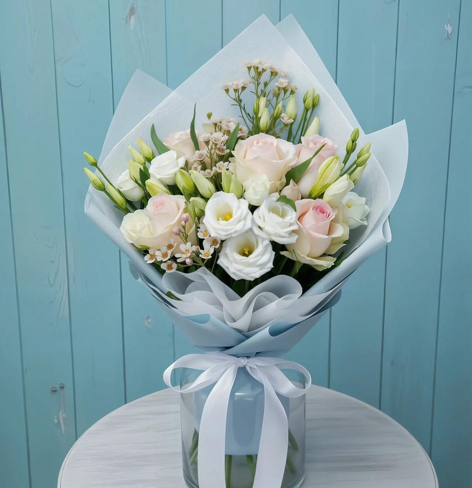 Букет цветов из: Розы и Лизиантусы в Никологоры