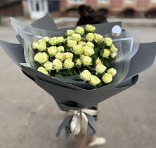 Букет Белые кустовые розы Солинеро в Никологоры
