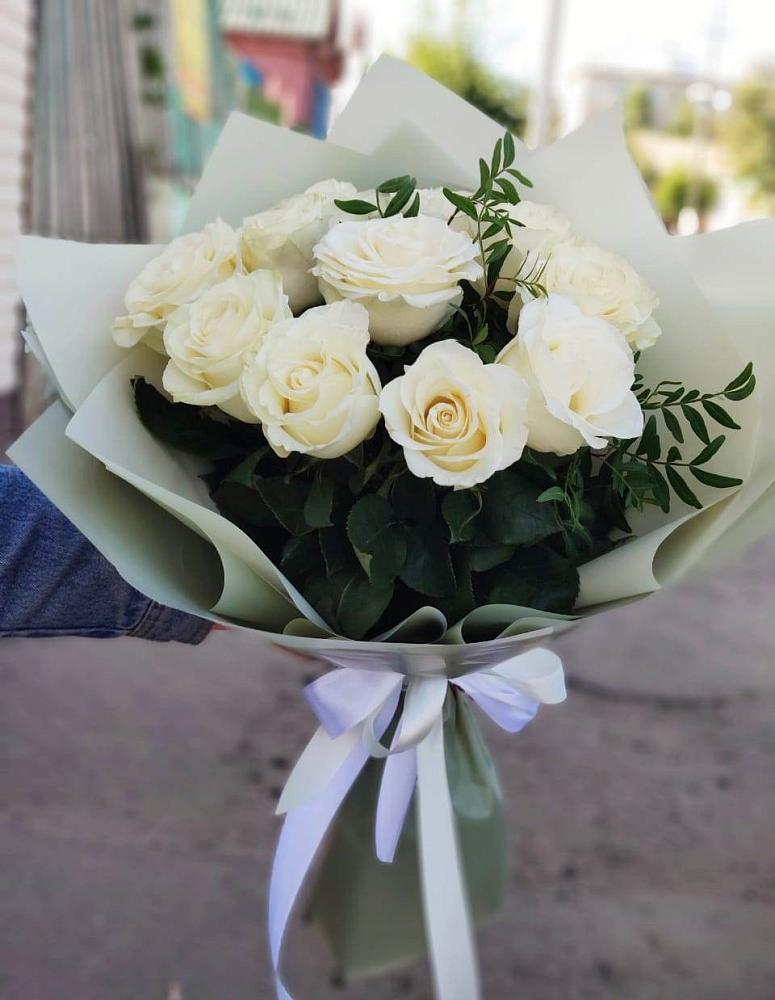 Букет Белые розы Проуд в Никологоры