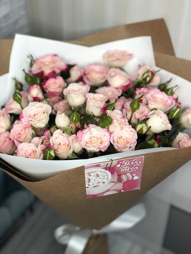 Букет цветов из: Розы в Никологоры