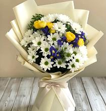 Букет цветов из:  Ирисы, Хризантемы и Розы #REPLACE_PRED# Никологоры