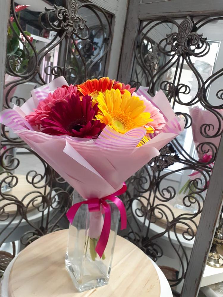 Букет цветов из: Герберы в Никологоры