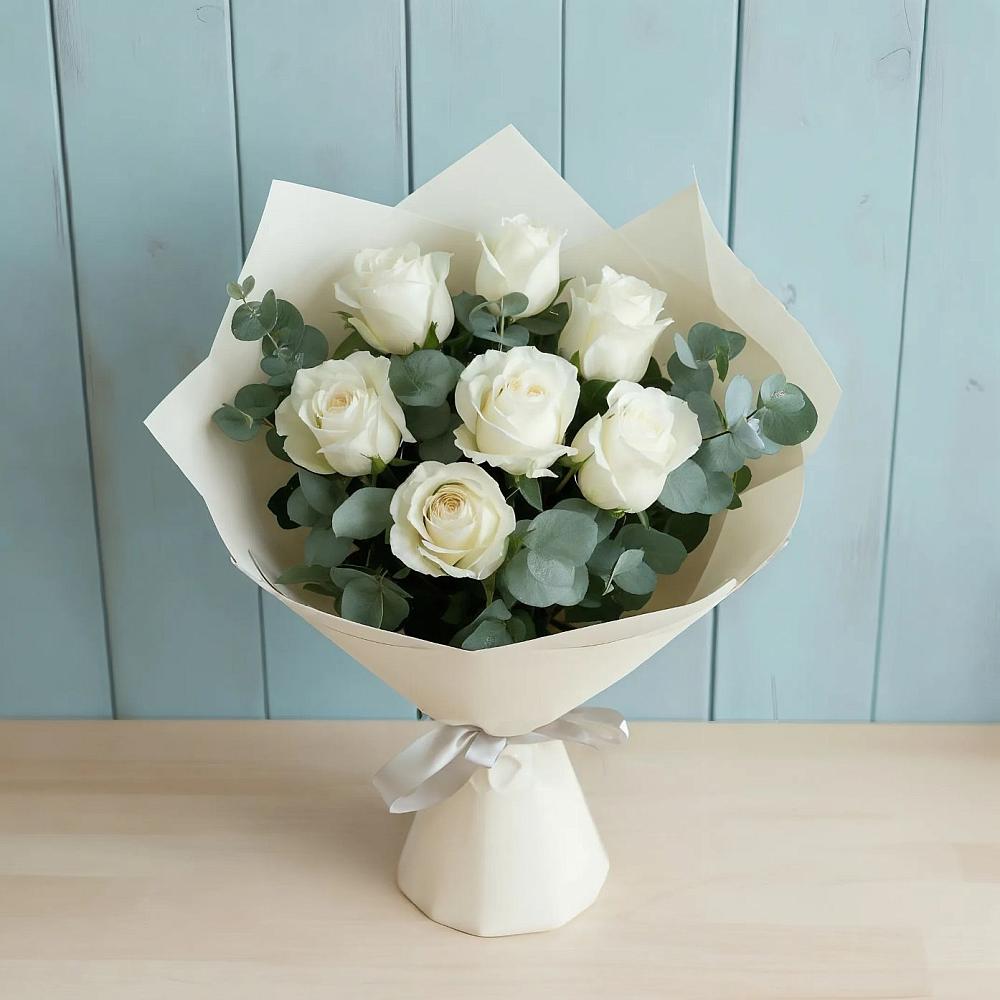 Букет Белые розы в Эвкалипте в Никологоры
