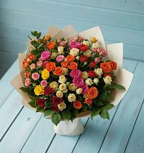 Букет Микс из разноцветных кустовых роз в Никологоры